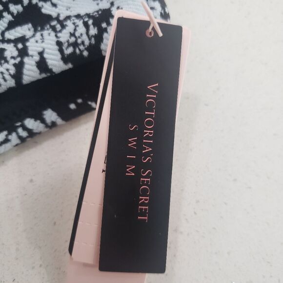 NWT Victoria's Secret Bikini Bottom - Picture 5 of 11